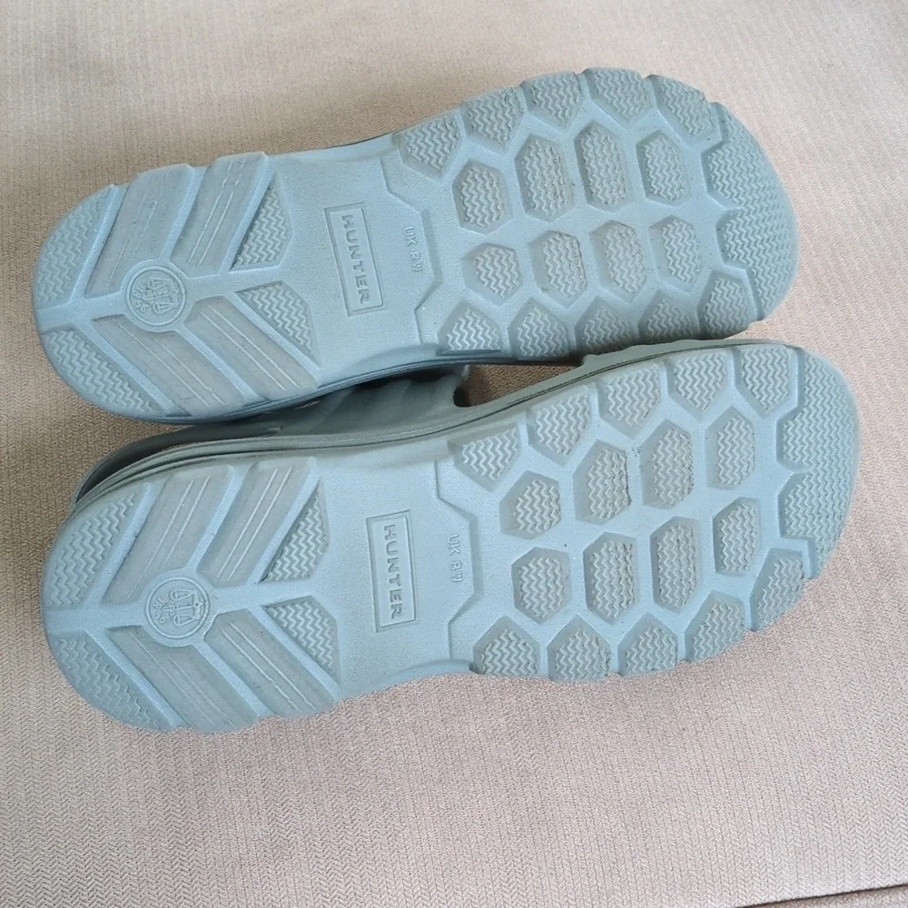 Hunter Bloom Algae Foam Sandals In Sweet Gale Green Size 8